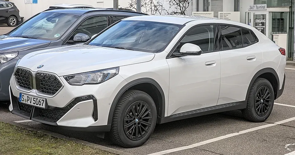 BMW iX2